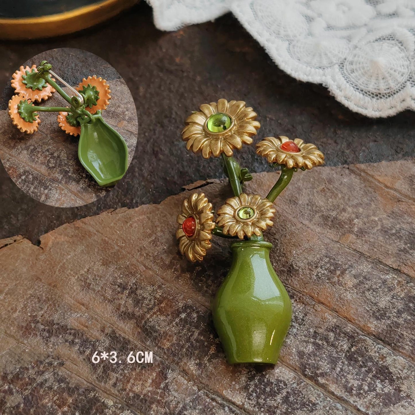 ✨ Vintage Royal Floral Brooch – Timeless Elegance for Every Occasion 🌿👑
