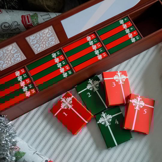 ✨💥 Mini Book Ornament Advent